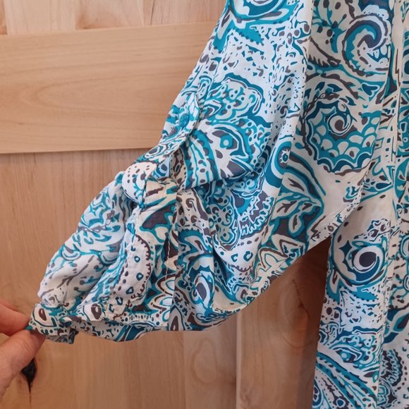 Oversize floaty shirt dress with roll-up sleeves and breast pocket details - Picture 4 of 5